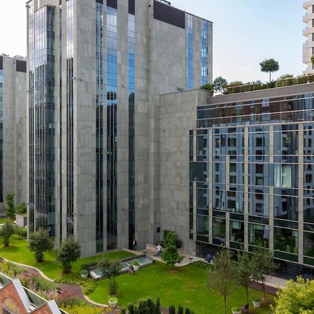 City Center Apartments Grzybowska With Parking By Noclegi Renters 바르샤바 외부 사진